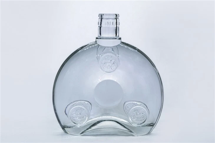 700 ml glas romflaska
